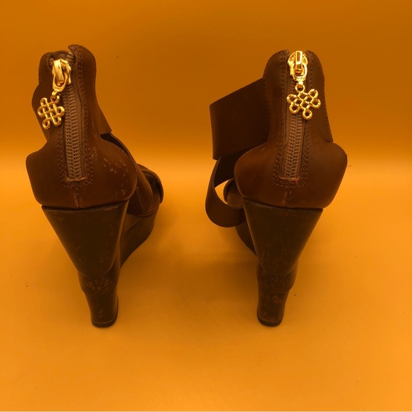 Diane von Furstenberg DVF - brown wedges (Women’s size 6.5) - Used - Picture 8 of 10